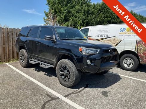 Used 2018 Toyota 4Runner SR5 image 1