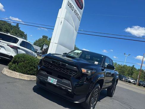 Certified 2026 Toyota Tacoma TRD Sport AWD/4WD image 3
