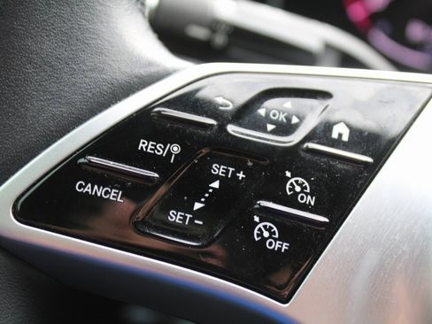 Certified 2025 Mercedes-Benz C 300 Sedan image 26