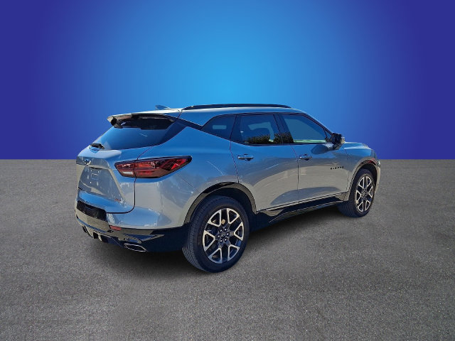 Used 2025 Chevrolet Blazer RS FWD image 4