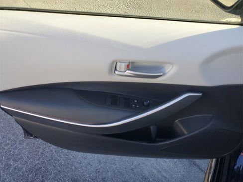 Used 2023 Toyota Corolla SE image 17