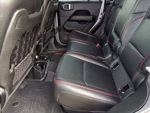 Used 2020 Jeep Gladiator Rubicon image 18