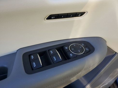 Used 2024 Cadillac XT6 Premium Luxury w/ LPO, Floor Liner Package image 25