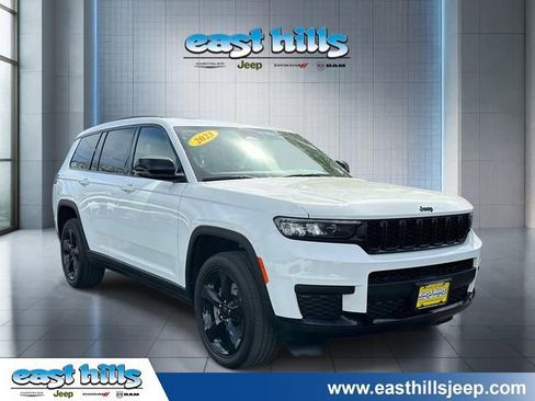 Certified 2023 Jeep Grand Cherokee L Laredo AWD/4WD image 1