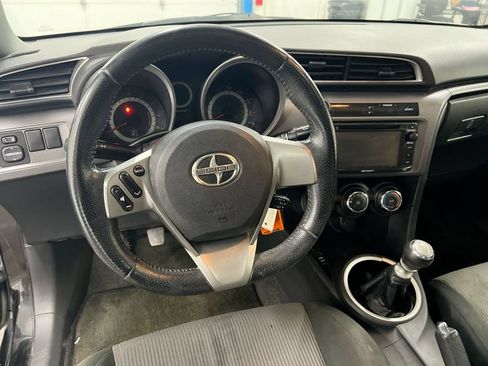 Used 2014 Scion tC FWD image 11