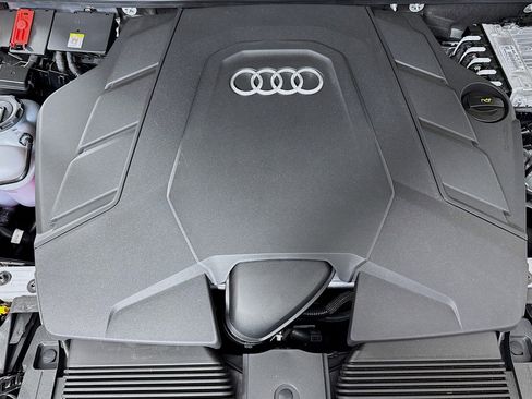 New 2025 Audi Q7 3.0T Prestige image 28
