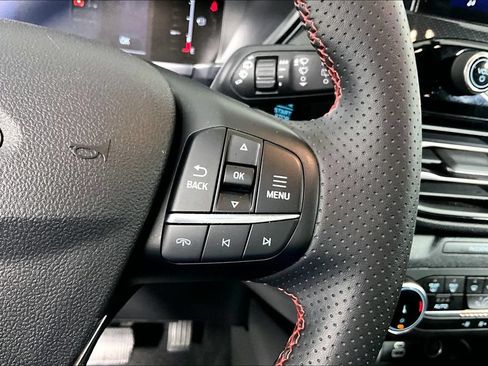 Used 2025 Ford Escape ST-Line FWD image 19