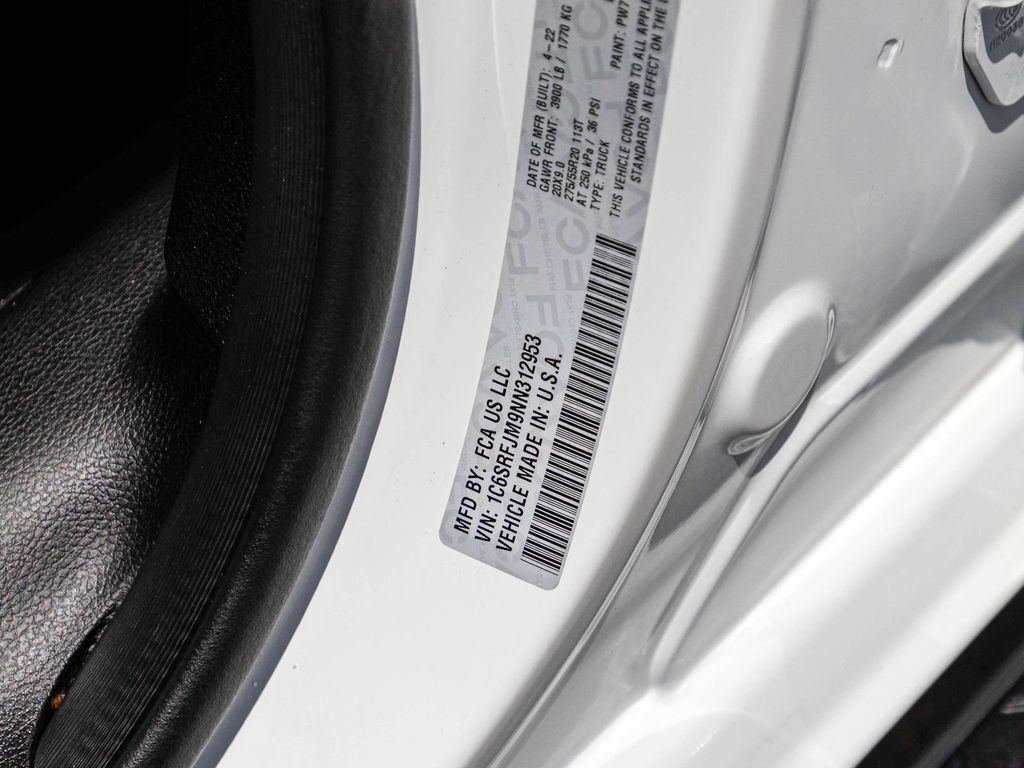 Used 2022 RAM 1500 Laramie AWD/4WD image 16