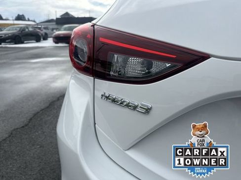 Used 2017 MAZDA MAZDA3 Grand Touring image 16