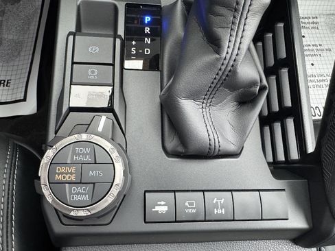 Used 2025 Toyota 4Runner TRD Off-Road Premium w/ Tow Technology Package image 18