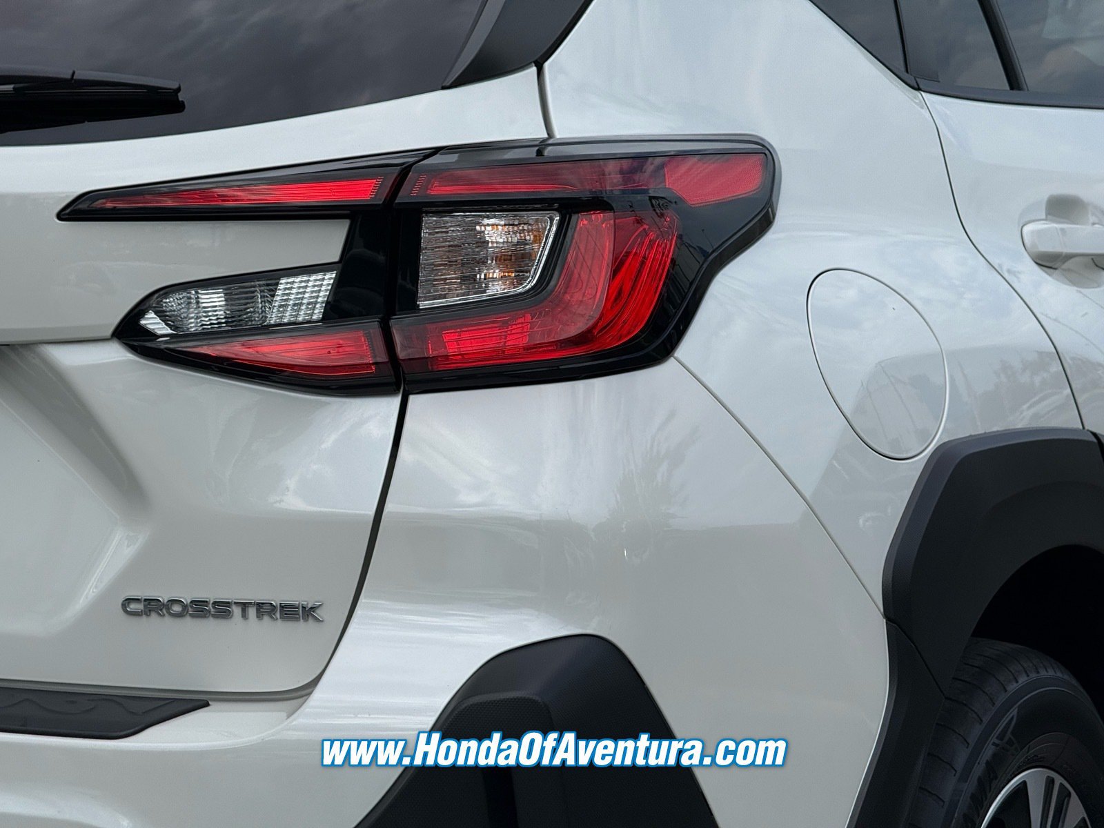 Used 2024 Subaru Crosstrek 2.0i Premium AWD/4WD image 6