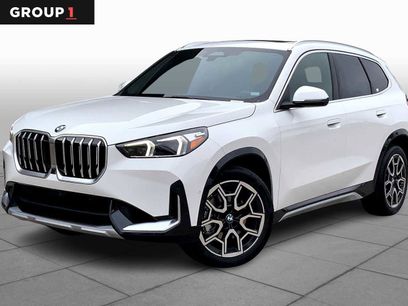 New 2025 BMW X1 xDrive28i w/ Premium Package