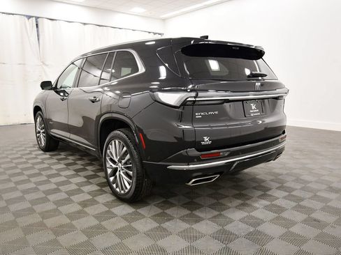 Used 2025 Buick Enclave Avenir w/ Super Cruise Package AWD/4WD image 5