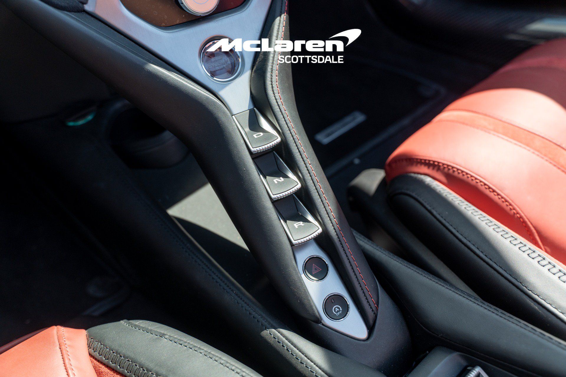 Used 2024 McLaren 750S Spider RWD image 17