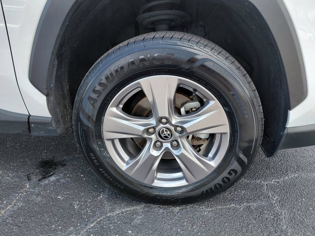 Used 2023 Toyota RAV4 XLE w/ Convenience Package AWD/4WD image 8