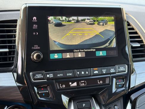 Used 2024 Honda Odyssey Elite image 19