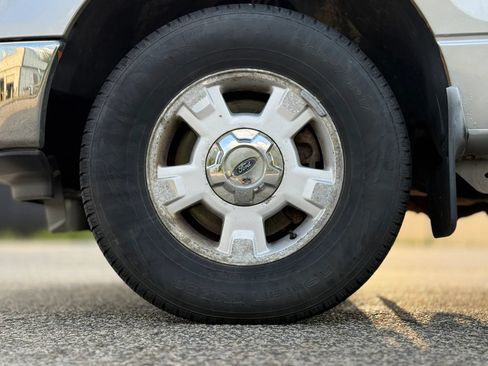 Used 2014 Ford F150 XLT AWD/4WD image 28