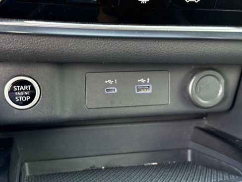 Used 2023 Nissan Rogue S AWD/4WD image 24
