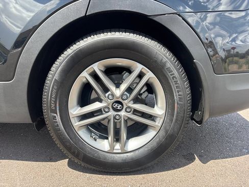 Used 2018 Hyundai Santa Fe Sport FWD image 34