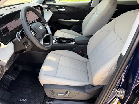 New 2026 Audi Q3 quattro 2.0T AWD/4WD image 17