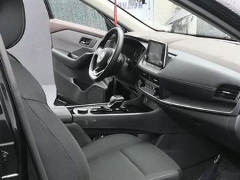Used 2023 Nissan Rogue S AWD/4WD image 17