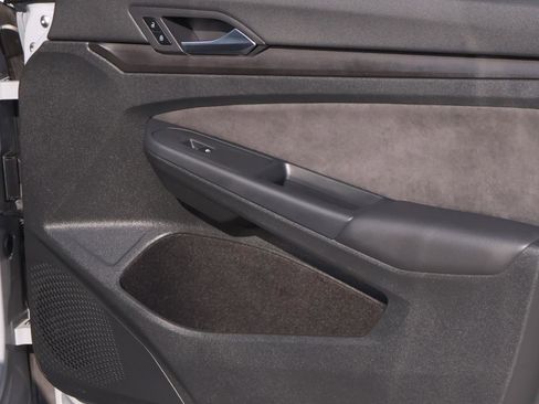 Used 2024 Volkswagen GTI SE w/ MDO Package image 16