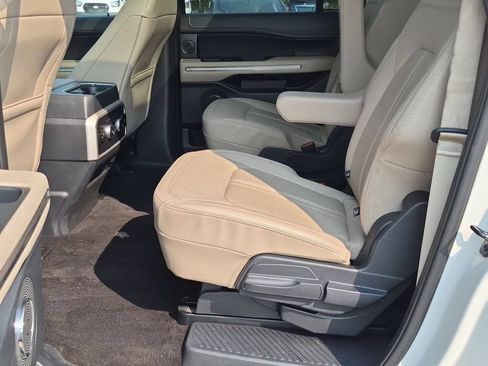 Used 2022 Ford Expedition Max Limited AWD/4WD image 30