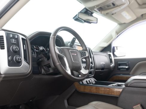 Used 2014 GMC Sierra 1500 SLT w/ SLT Crew Cab Value Package AWD/4WD image 30