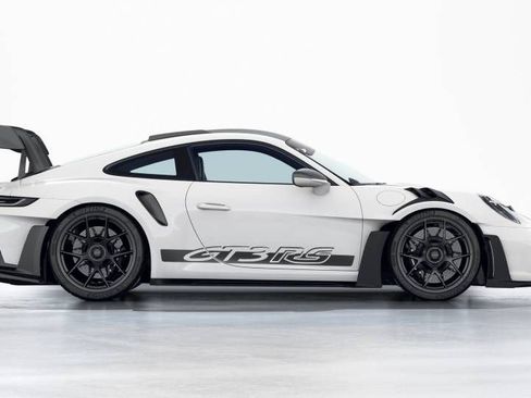 Certified 2024 Porsche 911 GT3 RS RWD image 5