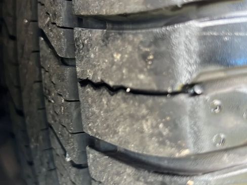 Used 2017 Toyota Sienna XLE Premium image 41