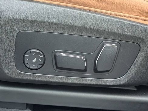 Used 2024 BMW X3 sDrive30i w/ Convenience Package RWD image 21