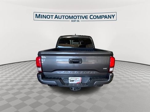 Used 2019 Toyota Tacoma TRD Off-Road AWD/4WD image 7