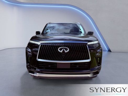 Certified 2026 INFINITI QX80 Luxe AWD/4WD image 3