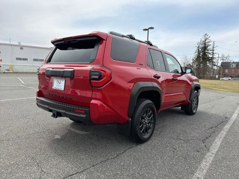 Used 2025 Toyota 4Runner SR5 image 9