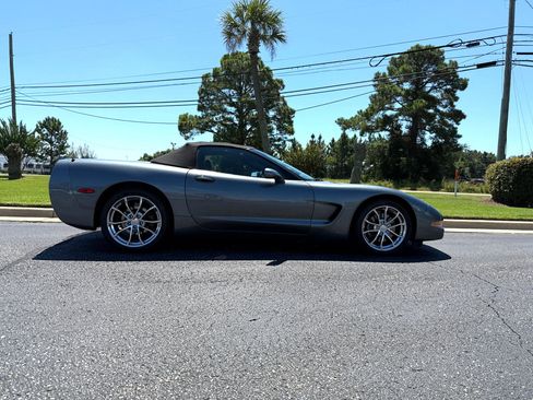 Used 2003 Chevrolet Corvette Convertible w/ Preferred Equipment Group1 image 14