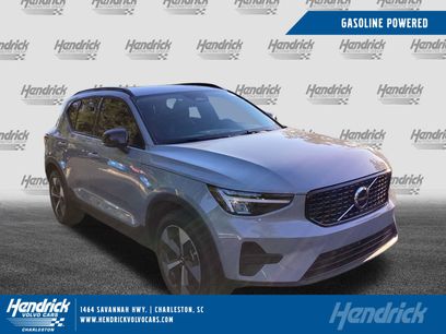 New 2026 Volvo XC40 B4 Core
