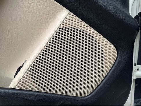 Used 2017 Mercedes-Benz GLA 250 image 29