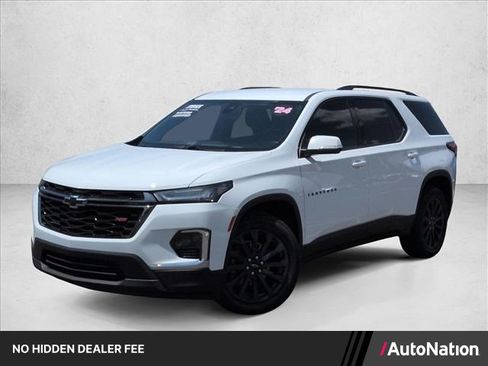 Used 2024 Chevrolet Traverse RS FWD image 1