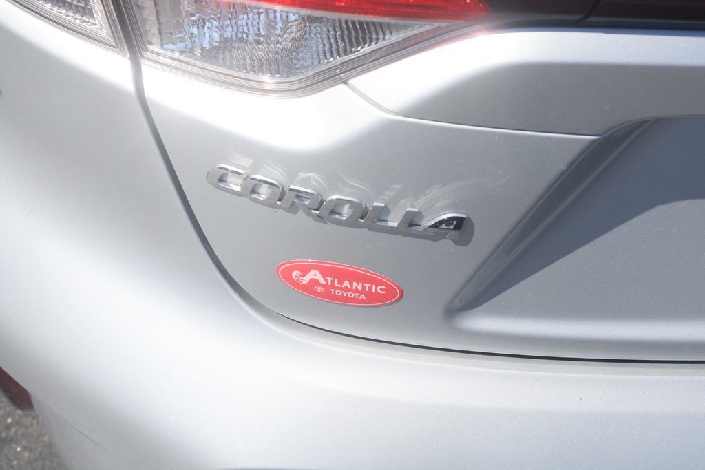 Certified 2021 Toyota Corolla SE FWD image 31
