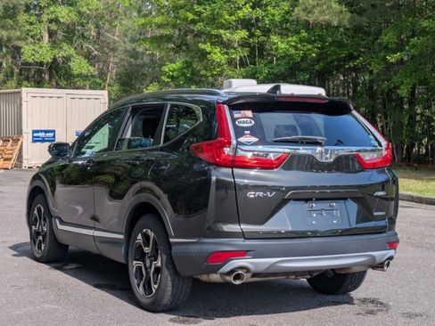 Used 2018 Honda CR-V Touring image 8