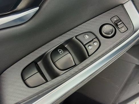 Certified 2023 Nissan Sentra SR w/ SR Premium Package FWD image 24