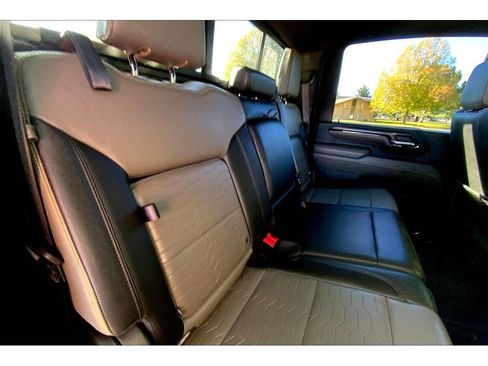 Used 2024 Chevrolet Silverado 2500 ZR2 w/ Technology Package image 29