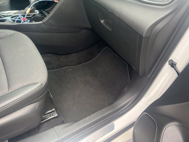 Used 2023 Buick Encore GX Select w/ Sport Touring Package FWD image 16
