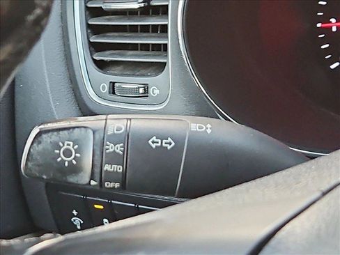 Used 2020 Kia Sedona EX FWD image 24