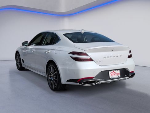 Used 2026 Genesis G70 2.5T RWD image 5