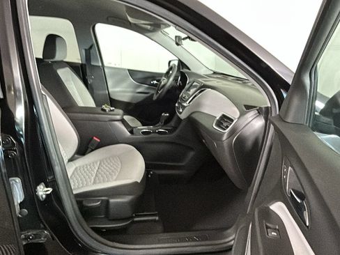 Used 2020 Chevrolet Equinox LS w/ LS Convenience Package FWD image 35