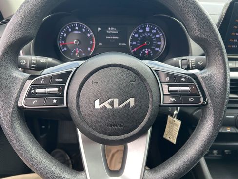 Certified 2023 Kia Forte LXS image 54