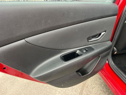 Used 2023 Hyundai Elantra SEL w/ Convenience Package image 21