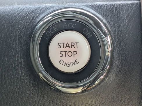 Used 2019 Nissan Armada Platinum w/ Captain's Chairs Package image 26