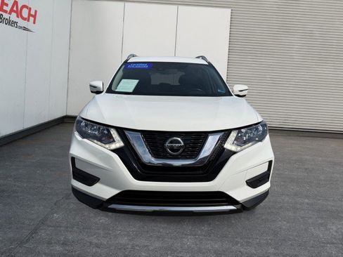Used 2020 Nissan Rogue SV w/ Premium Package image 5